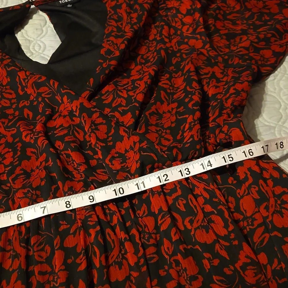Torrid Red Floral on Black Dress Long Sleeve Cris Cross Front - Picture 4 of 7